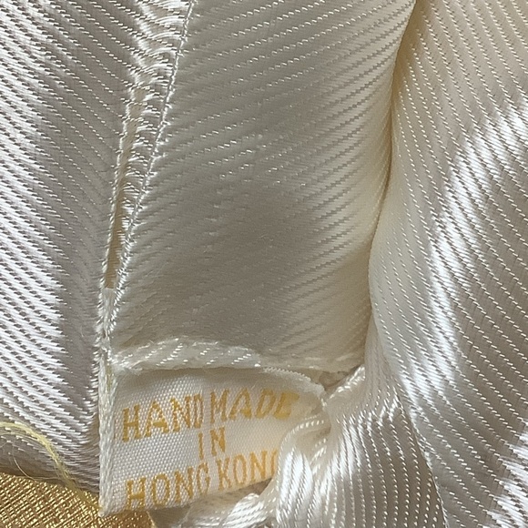 White Beaded Evening Bag with Gold Chain and Bejeweled  Flower - Picture 10 of 14